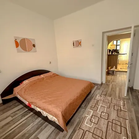 アパート Modern Center - Sleeps 6 - Perfect For Families & Friends