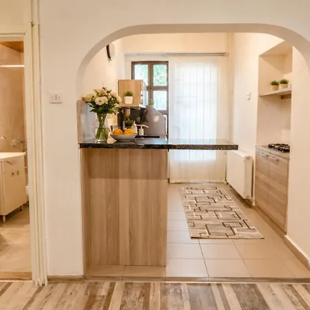Cozy Retreat Near Macedonia Square