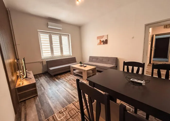 Modern Center - Sleeps 6 - Perfect For Families & Friends Apartament